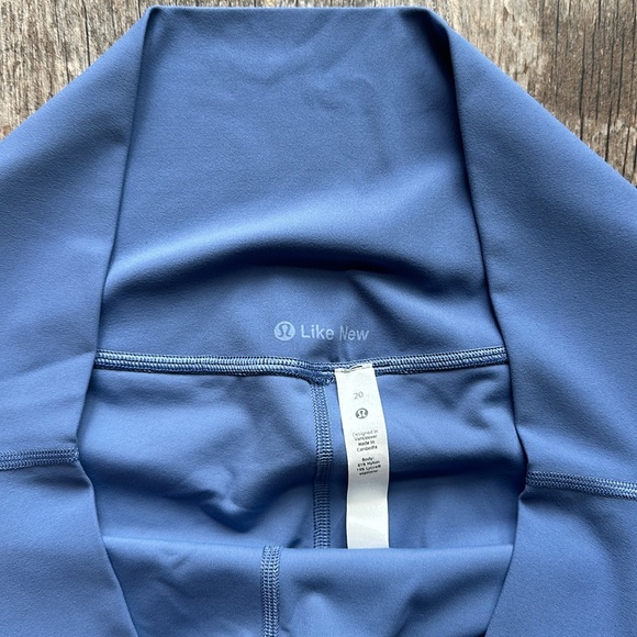 Lululemon align leggings size 20 - Picture 3 of 7